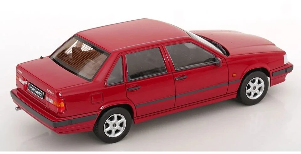 Volvo 850, 1993 - 1:18 Triple 9