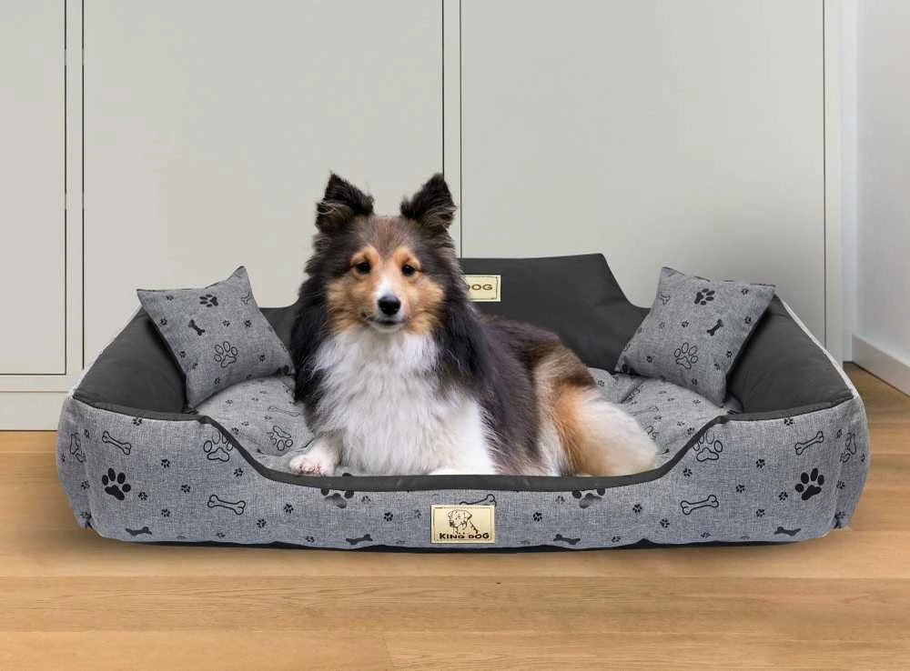 Aio Factory Šuns guolis KINGDOG 115x95 cm, personalizuotas, vandeniui atsparus, kaulai, juodos spalvos