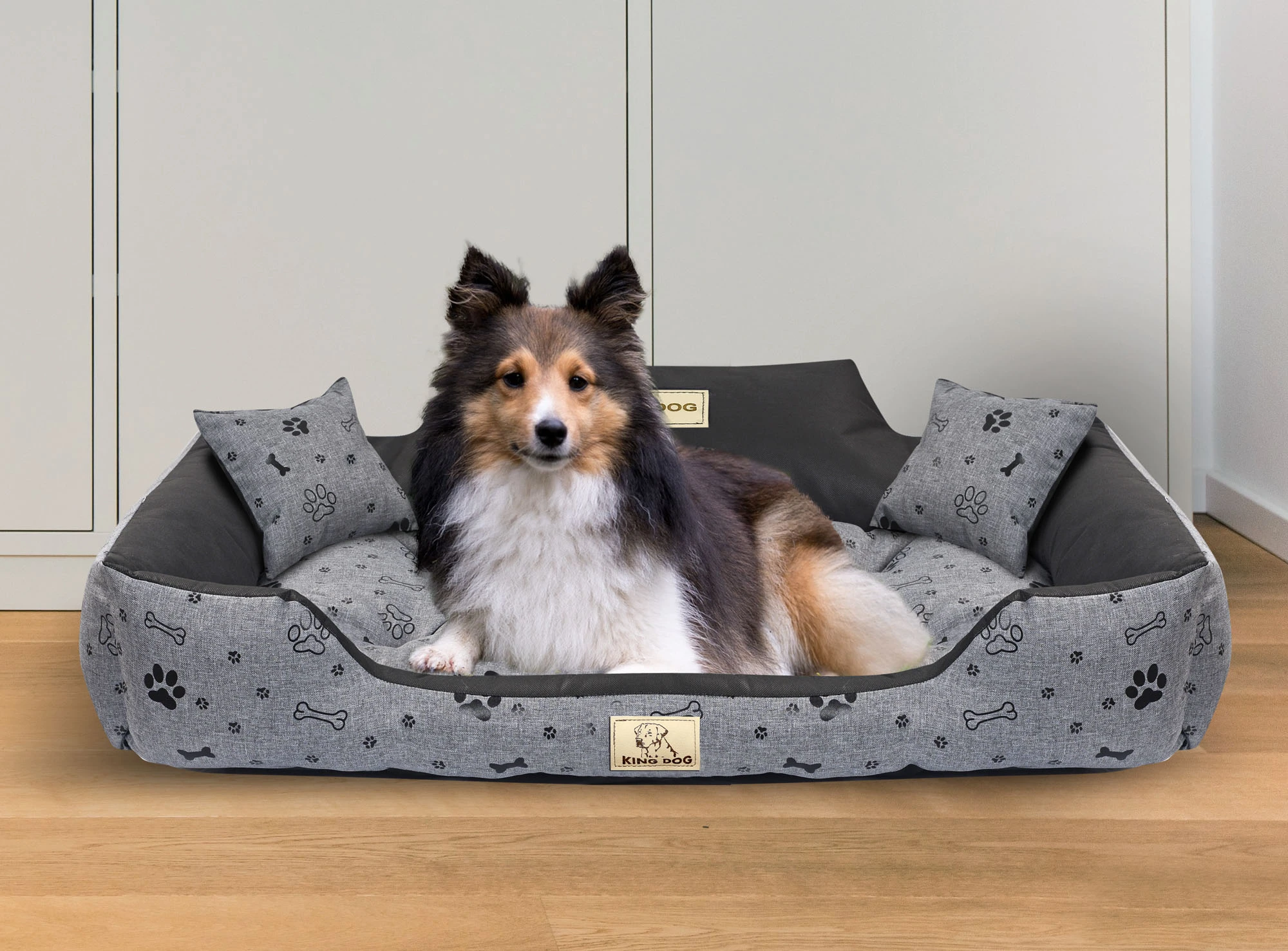 Aio Factory Šuns guolis KINGDOG 100x75 cm, personalizuotas, vandeniui atsparus, kaulai, juodos spalvos aprašymas - Prekės nuotrauka