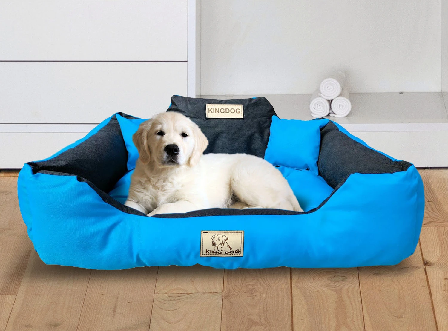 Aio Factory Šuns guolis KINGDOG 130x105 cm, personalizuotas, atsparus vandeniui, mėlynas aprašymas - Prekės nuotrauka