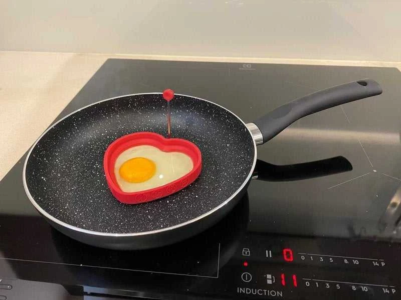 King Hoff Kinghoff KH-3978 keptuvė su nepridegančia marmurine danga, 18 cm