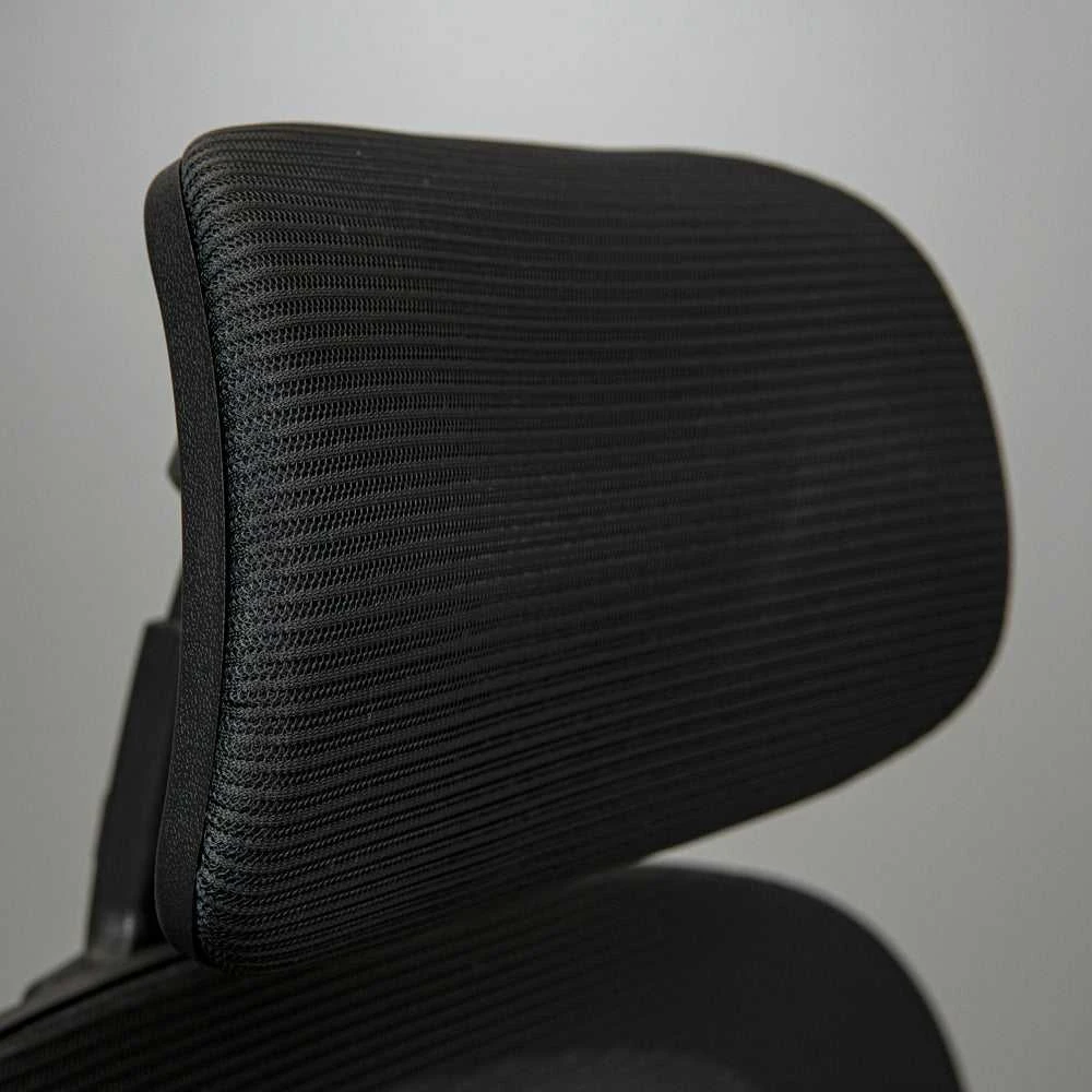 RONDI Integro M-1 pasukama kėdė, juodas tinklelis
