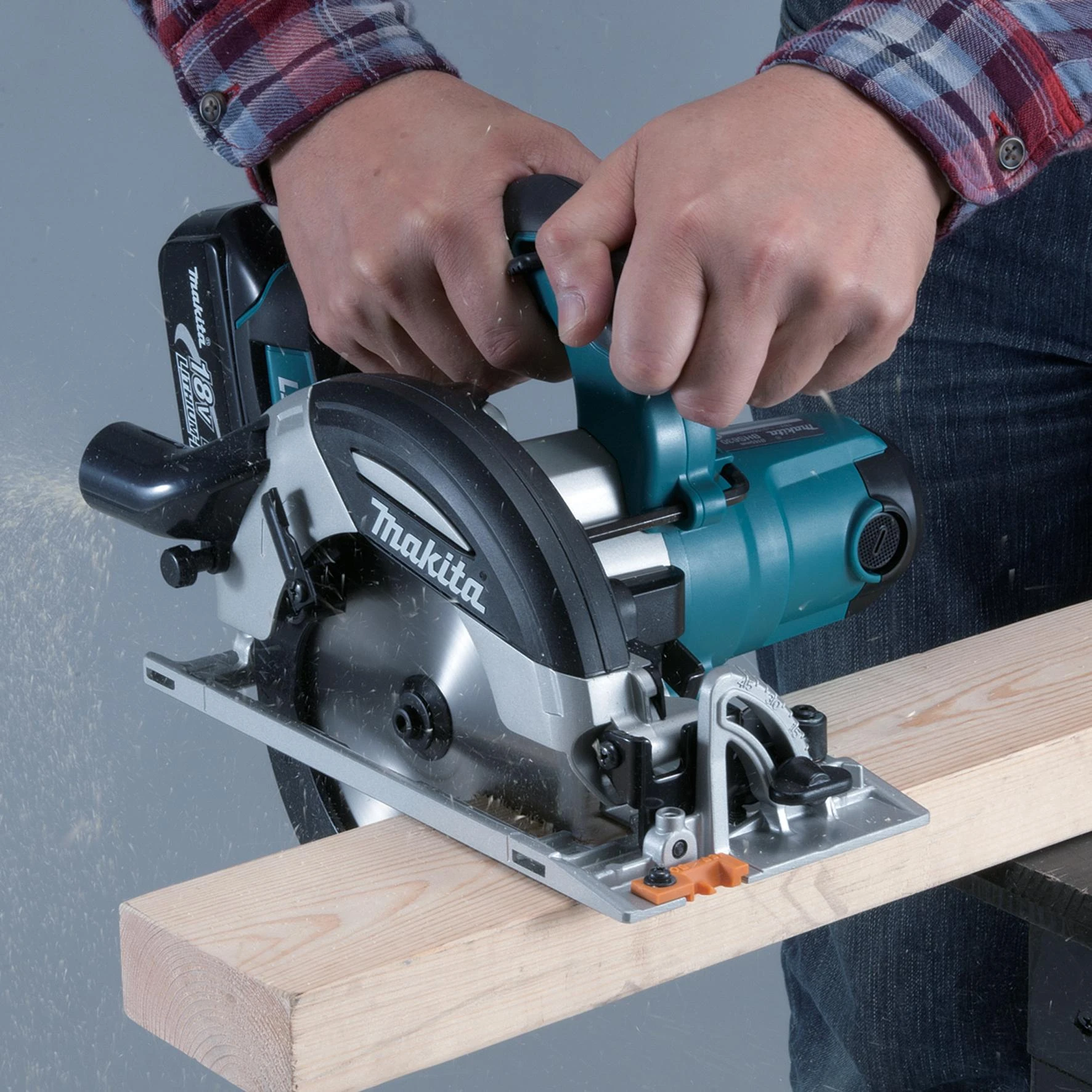 Makita DHS680Z Akumuliatorinis diskinis pjūklas, 18 V, 57 mm, ø165x20, Be akumuliatorių ir kroviklio!