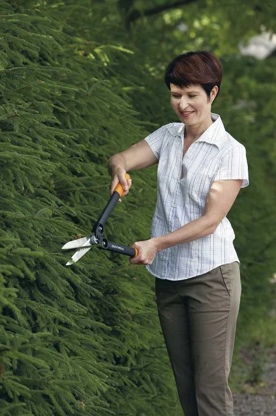 Fiskars Žirklės gyvatvorėmsHS72 (1000596) plastikiniu reduktoriumi#