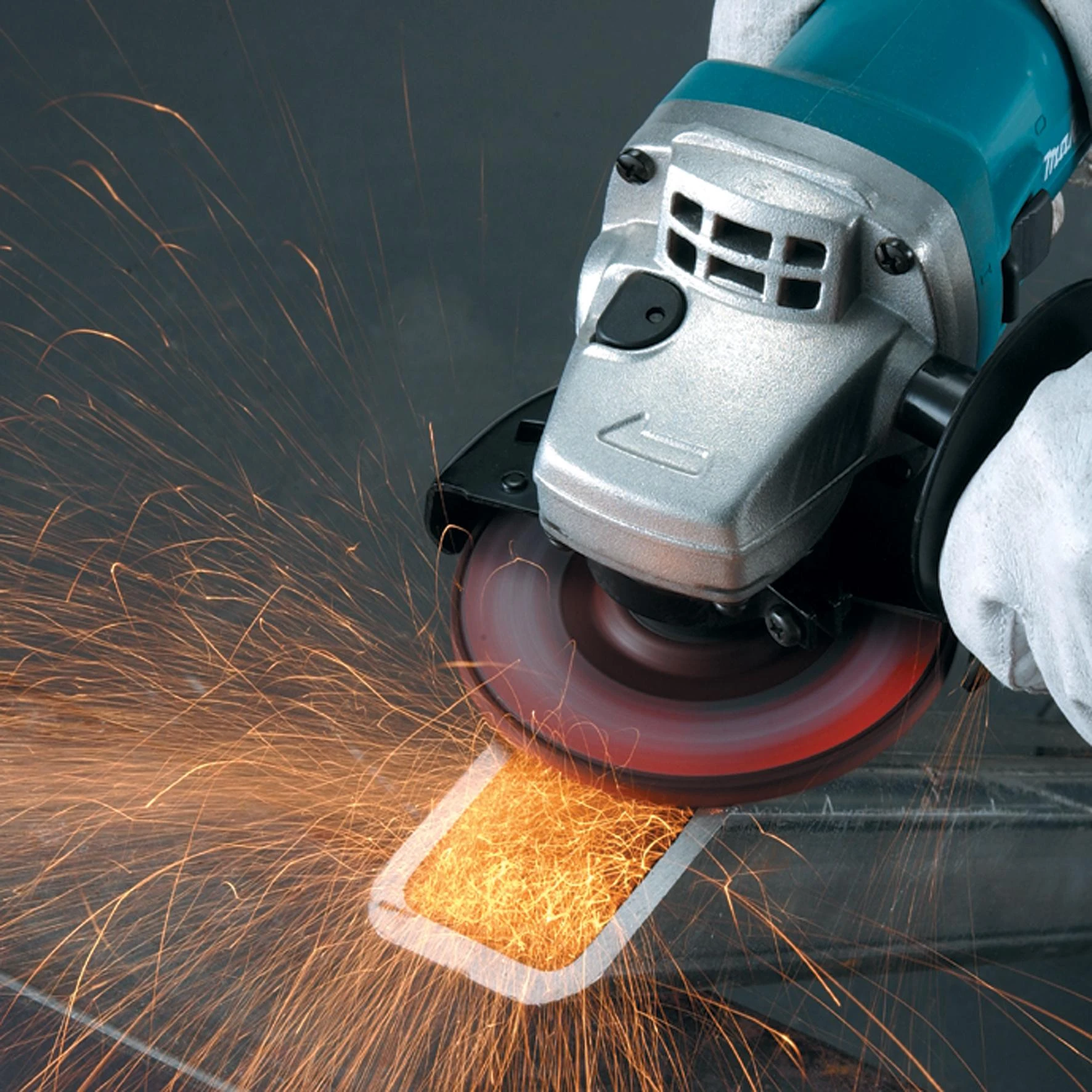 Makita Kampinis šlifuoklis 9558HNR 125mm