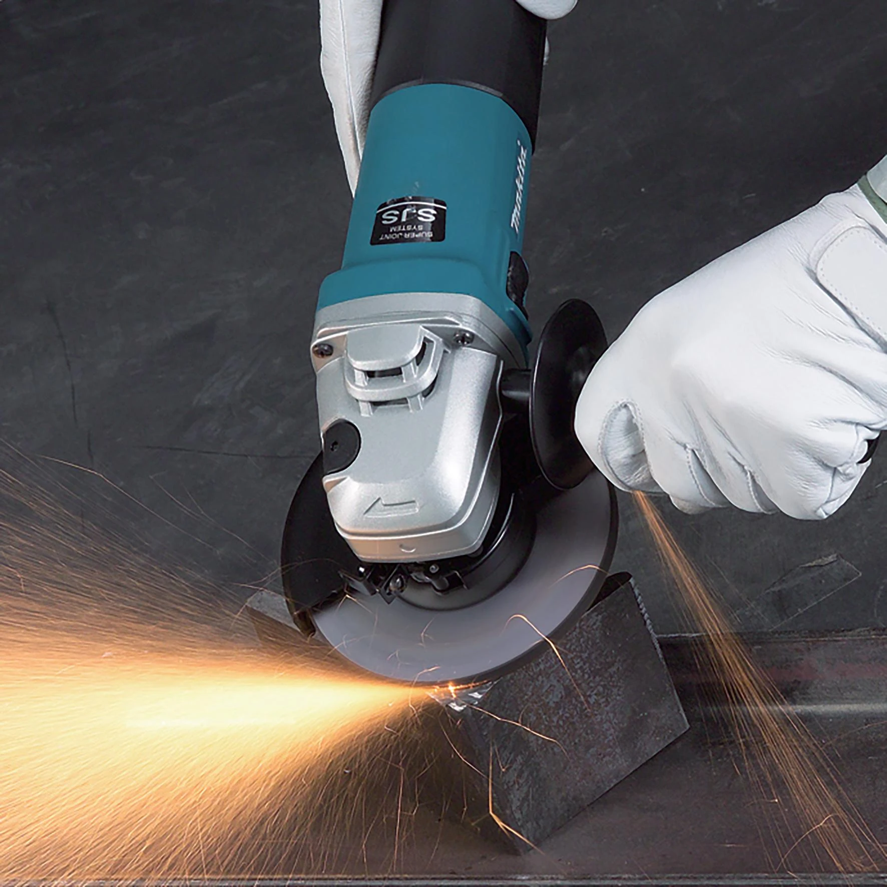 Makita Kampinis šlifuoklis 9565CR 125 mm