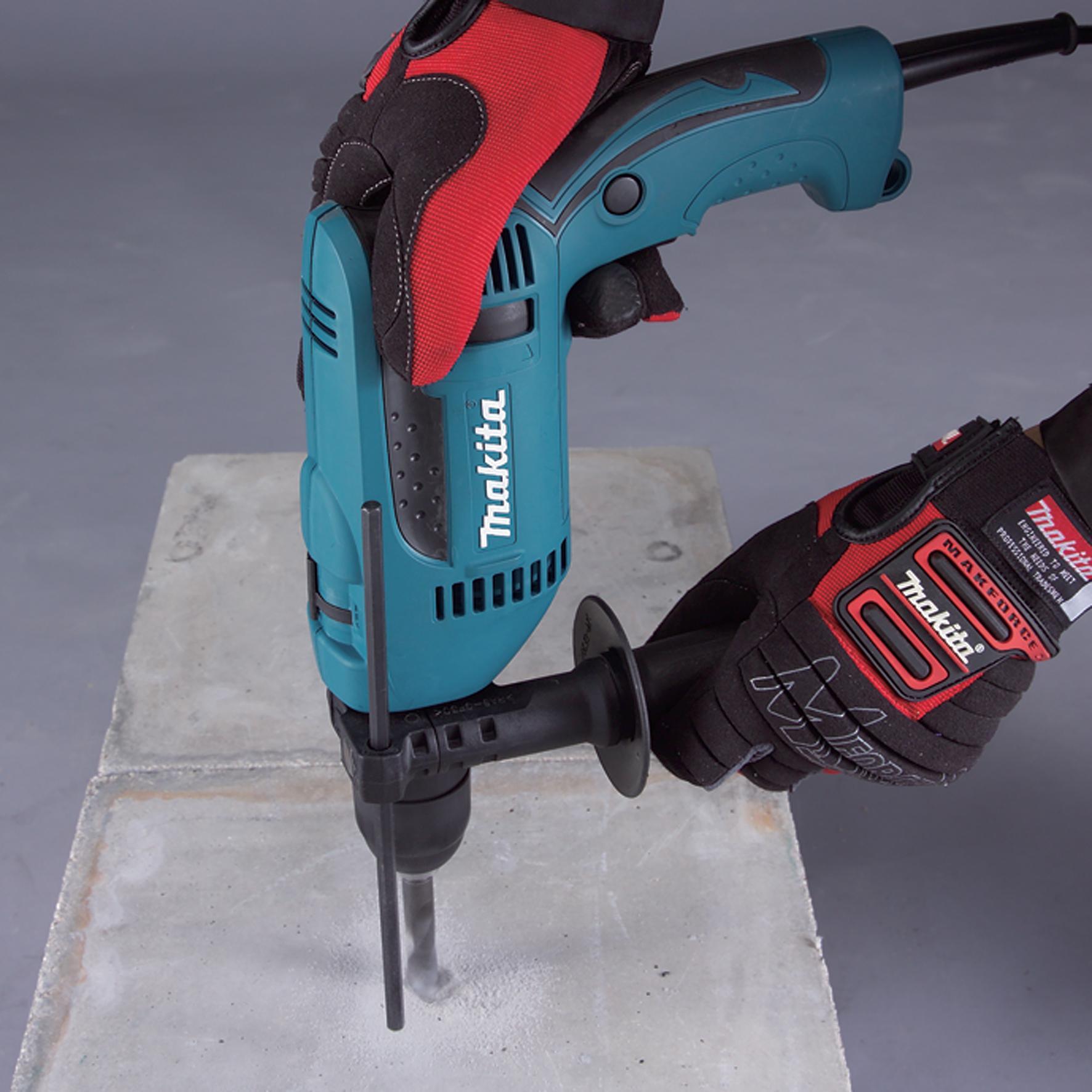 Makita Smūginis gręžtuvas 680W