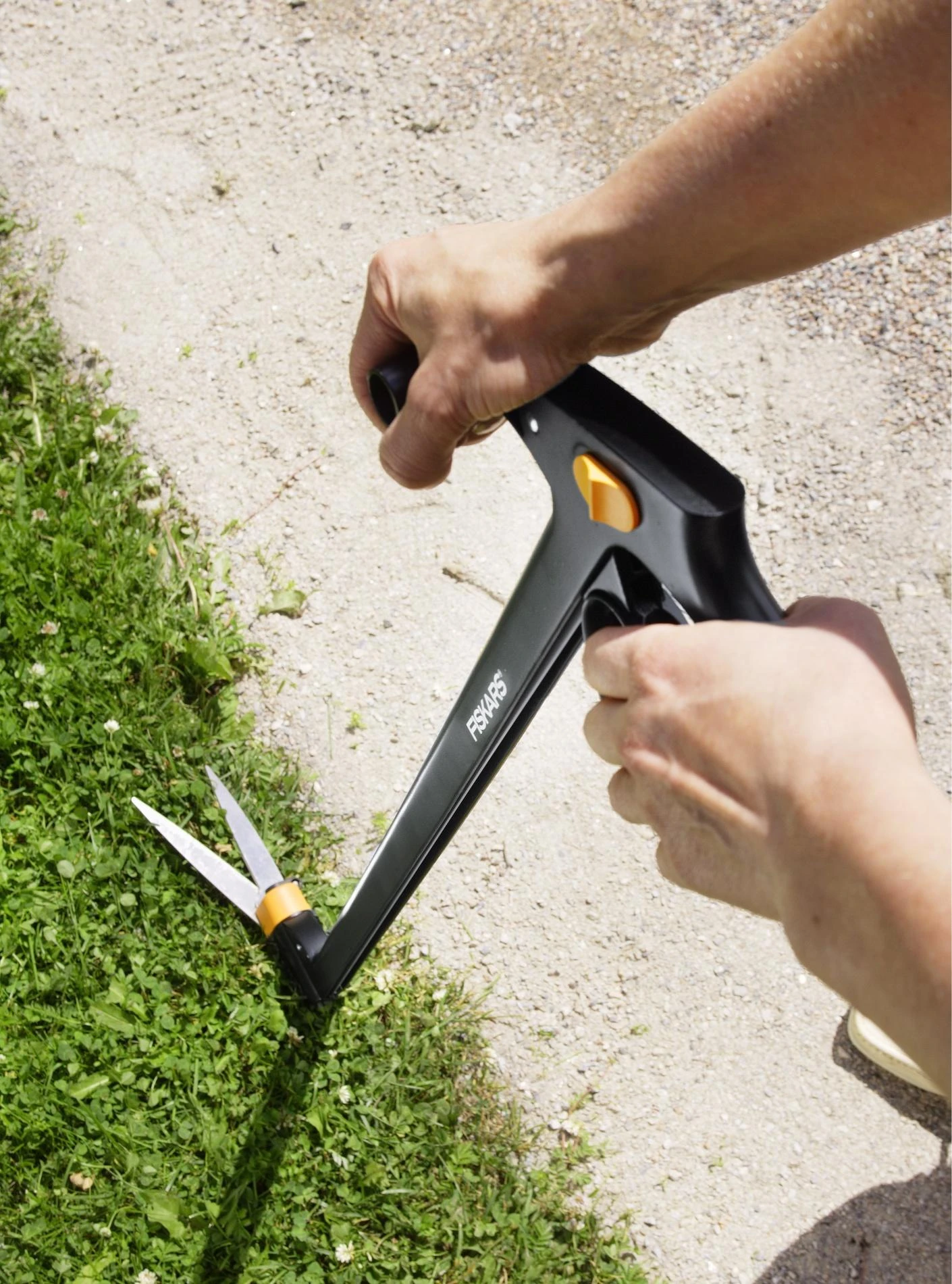 Fiskars ypač lengvos žolės žirklės su specialia pavara, ilgos GS46