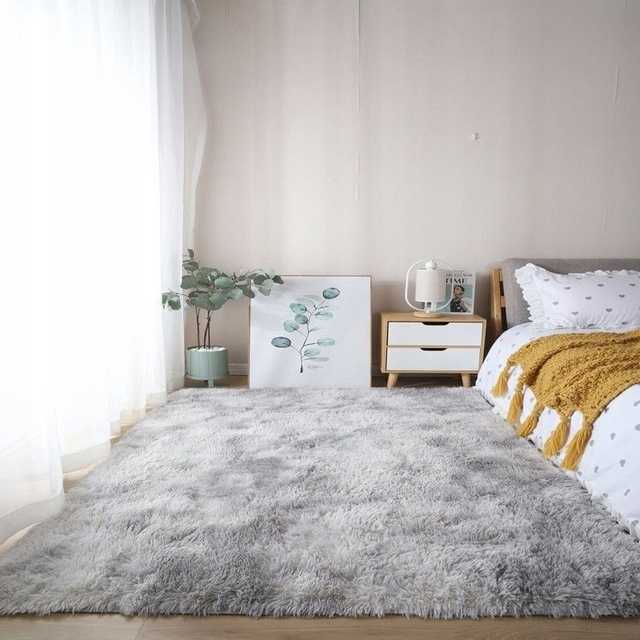 Rebiko Minkštas šiurkštus triušio pliušinis kilimas šviesiai pilkas 60x90cm minkštas gražus