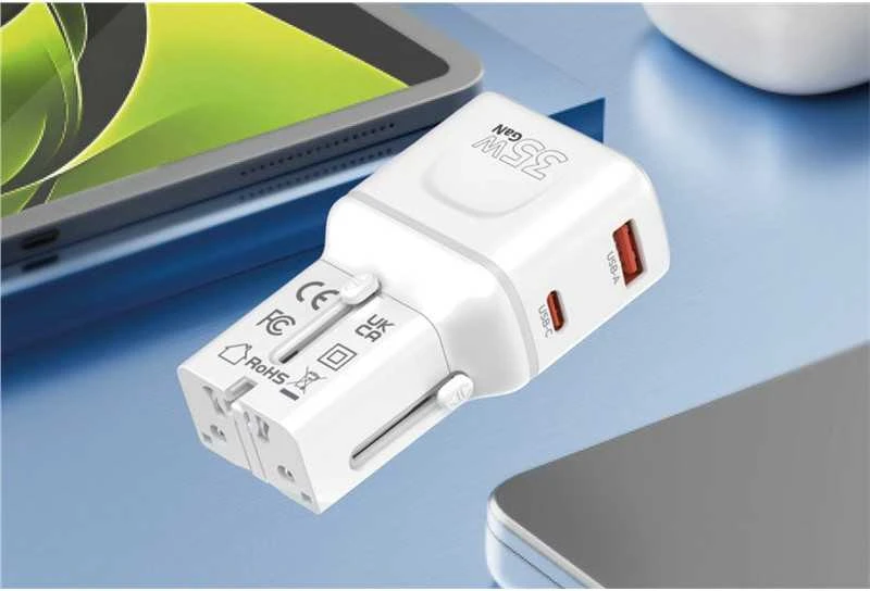 Įkroviklis Mobile Origin 35W Travel Adapteris, EU/US/UK/AU PW25, baltas