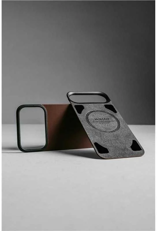 Dėklas Nomad Magnetic Leather Back, juodas (Horween), Magsafe - iPhone 17 Pro