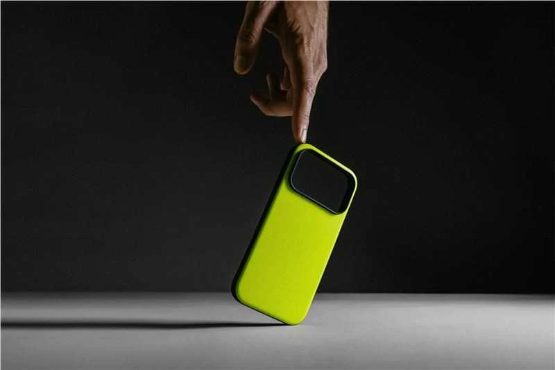 Dėklas Nomad Modern Case, volt - iPhone 17 Pro