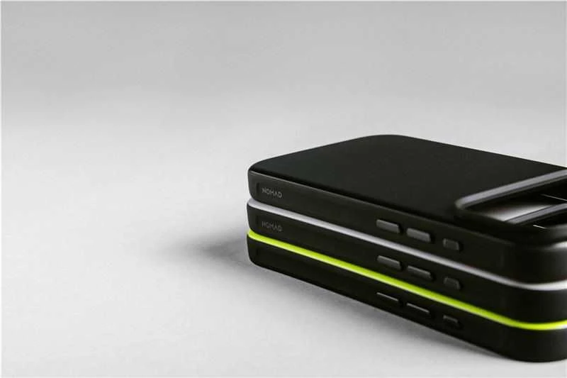 Dėklas Nomad Modern Case, volt - iPhone 17 Pro