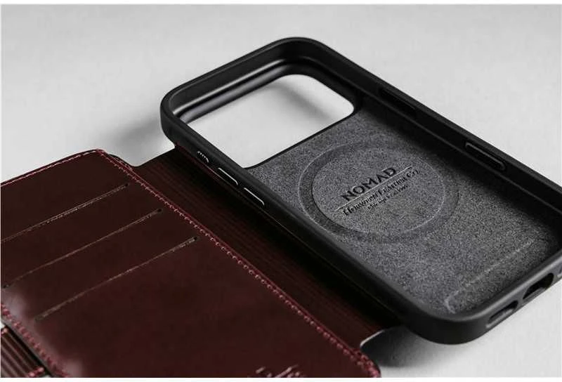 „Nomad Modern“ odinis dėklas, bordo spalvos („Horween“) – „iPhone 17 Pro Max“