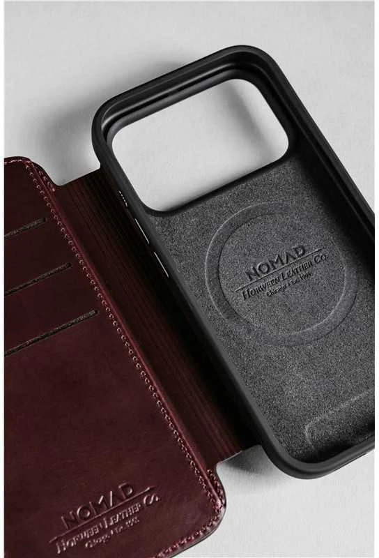 „Nomad Modern“ odinis dėklas, bordo spalvos („Horween“) – „iPhone 17 Pro Max“