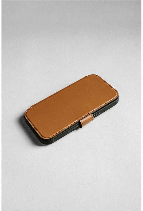 „Nomad Modern“ odinis dėklas, angliško gelsvo atspalvio – „iPhone 17 Pro Max“