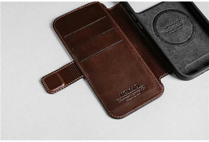 Dėklas „Nomad Modern Leather Folio“, kaimiško stiliaus rudas (Horween) – „iPhone 17 Pro Max“