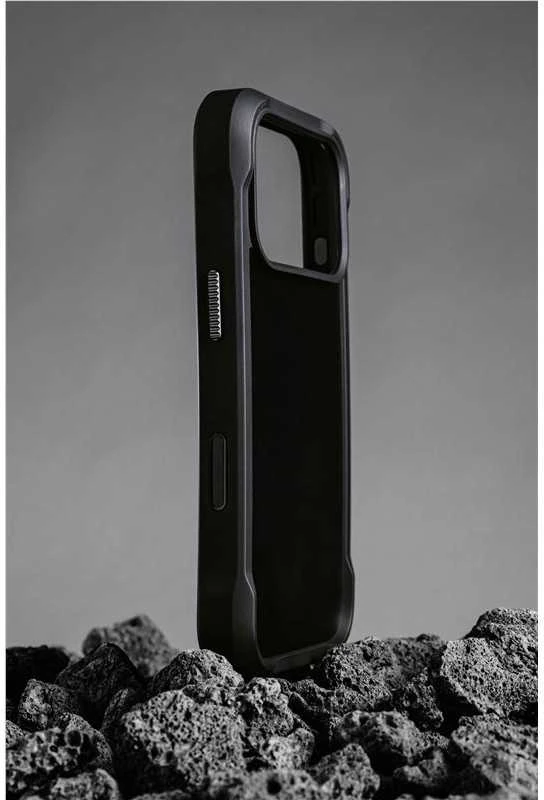 Dėklas Nomad Rugged Odinis dėklas, juodas (Horween) - iPhone 17 Pro