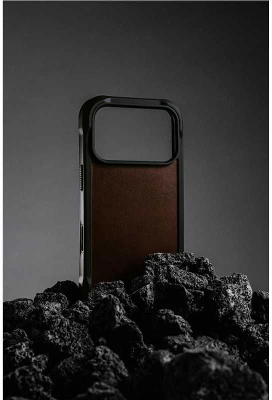 Dėklas Nomad Rugged Odinis dėklas, rustic ruda (Horween) - iPhone 17 Pro