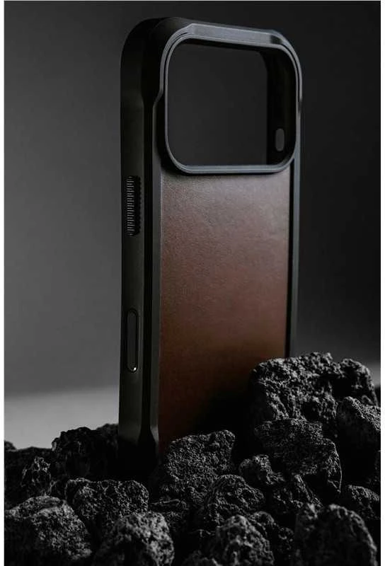 Dėklas Nomad Rugged Odinis dėklas, rustic ruda (Horween) - iPhone 17 Pro