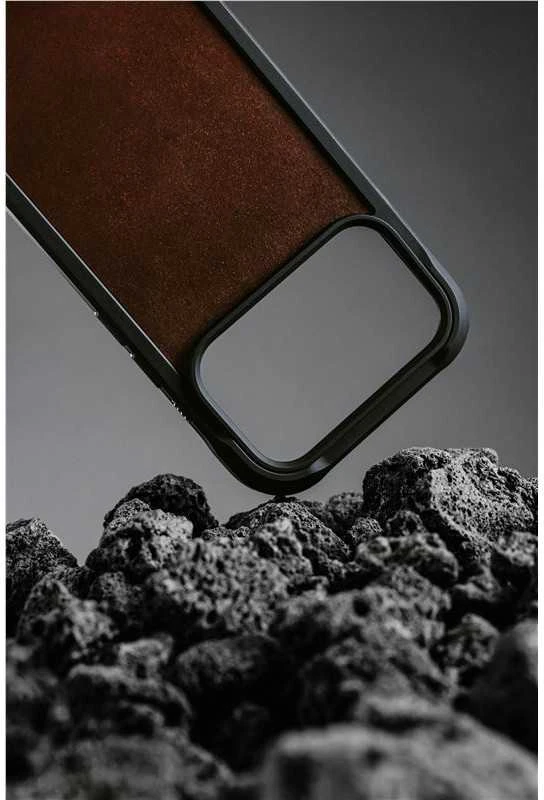 Dėklas Nomad Rugged Odinis dėklas, rustic ruda (Horween) - iPhone 17 Pro