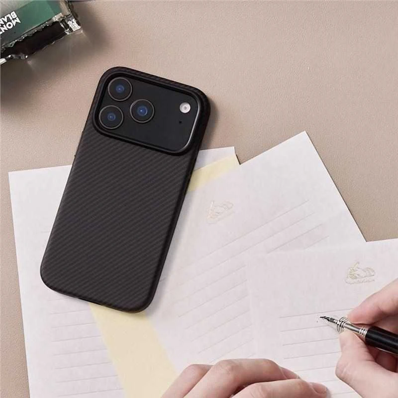 Dėklas Pitaka Aramid UltraGuard Case, Juodas/Pilkas - iPhone 17 Pro