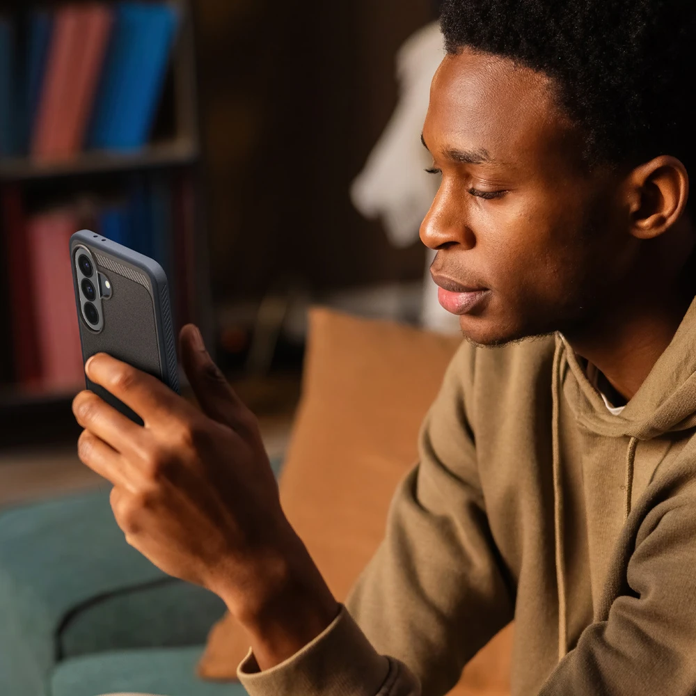 Dėklas Spigen Rugged Armor Galaxy A37 5G matte juodas