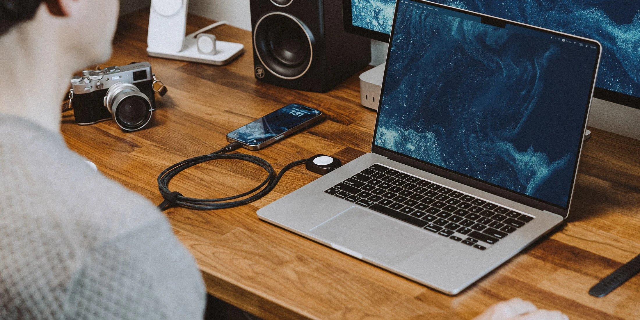 Kabelis įkroviklis Nomad Universal Cable for Apple Watch, carbide aprašymas - Prekės nuotrauka