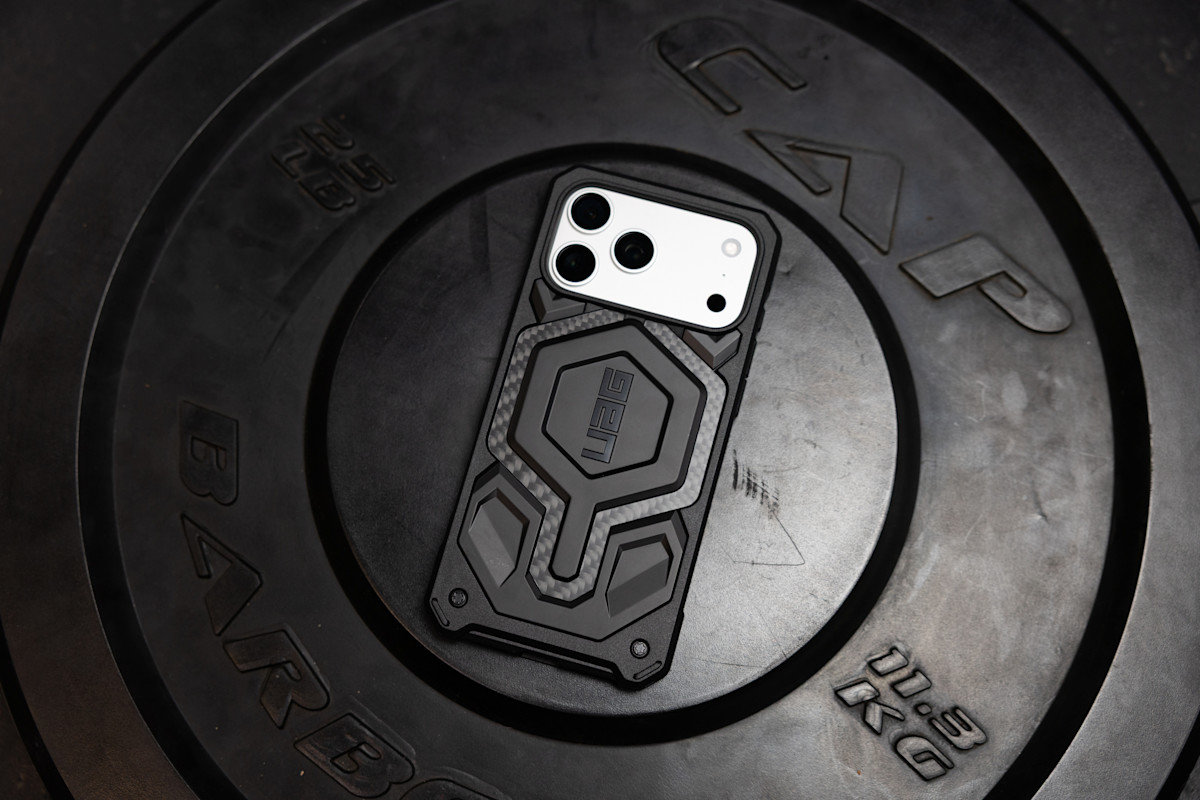 Dėklas Urban Armor Gear UAG Monarch Pro MagSafe, VEIL ice - iPhone 18 Pro Max/17 Pro Max aprašymas - Prekės nuotrauka