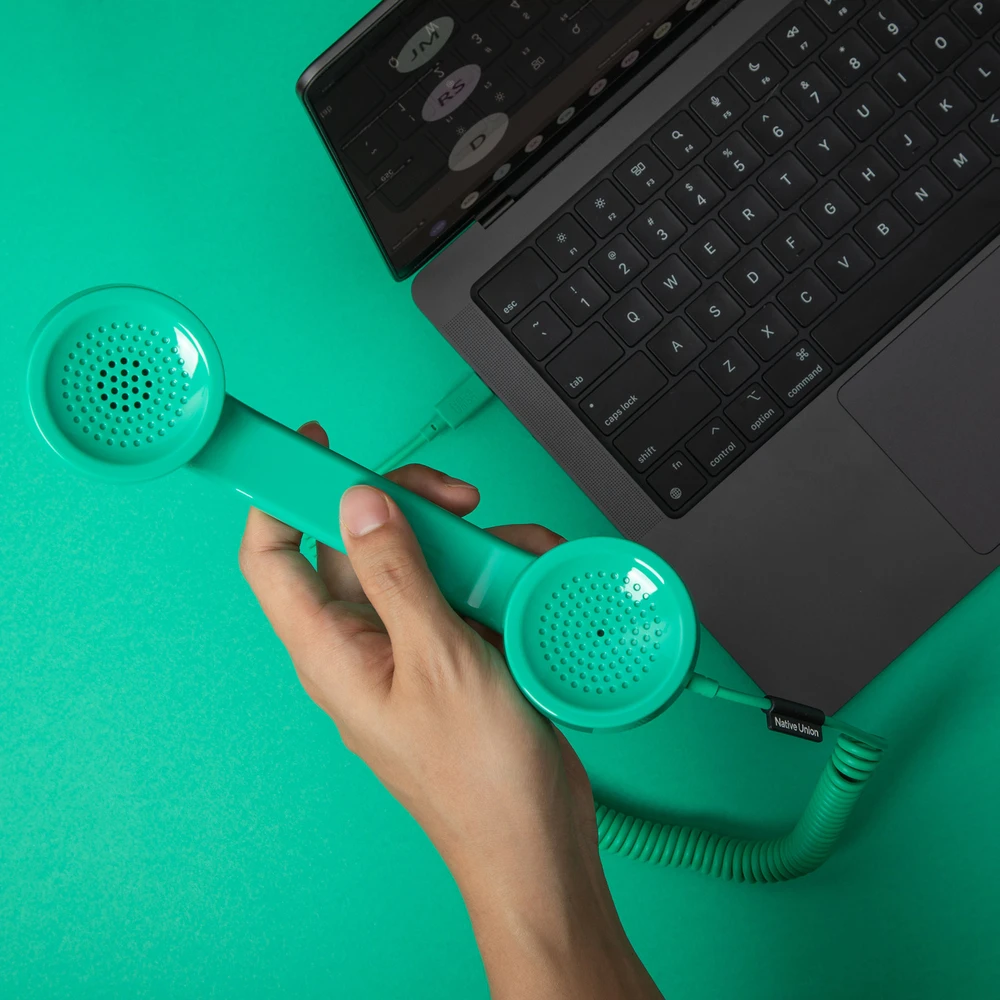 Ausinės „Native Union Pop Phone“ – USB-C telefono ragelis su skambučių atsiliepimo ir baigimo funkcija (pušis)