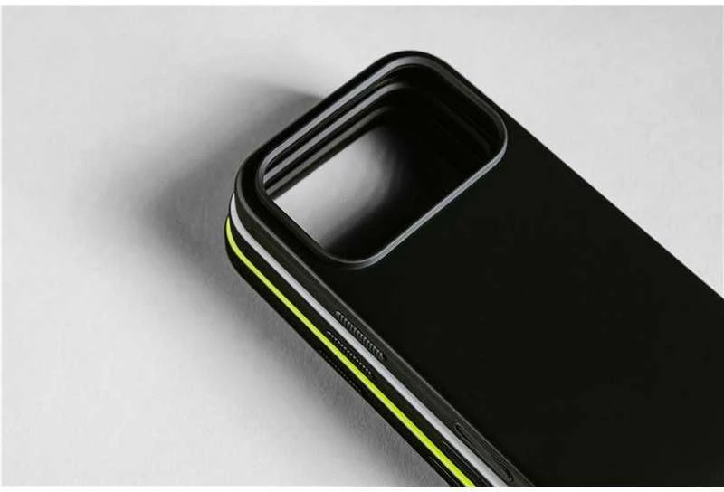 Dėklas Nomad Modern Case, vulcan juodas - iPhone 17 Pro