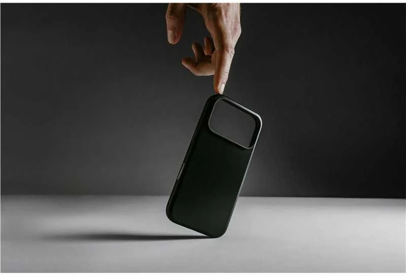 Dėklas Nomad Modern Case, vulcan juodas - iPhone 17 Pro