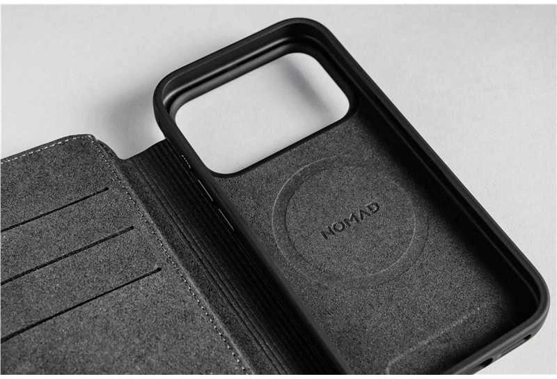 Dėklas Nomad Modern Leather Folio, ruda - iPhone 17 Pro