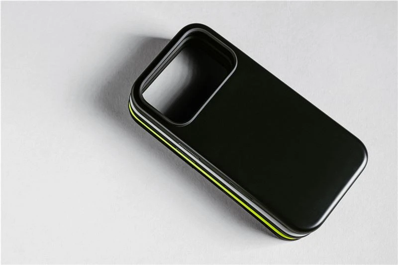 Nomad Modern dėklas, vulcan juodos spalvos – iPhone 17 Pro