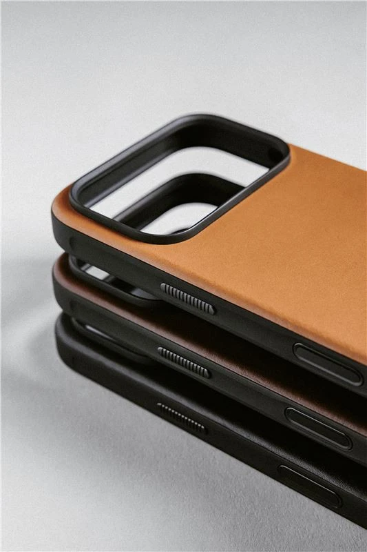 Nomad Modern Leather dėklas, anglų ruda – iPhone 17 Pro Max