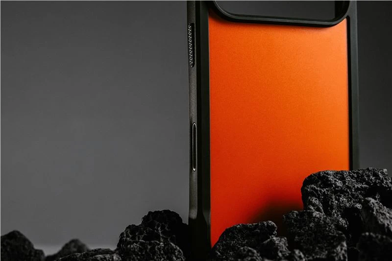 Nomad Rugged dėklas, ultra oranžinis – iPhone 17 Pro