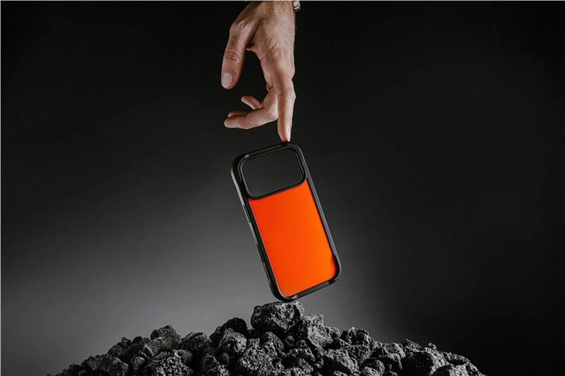 Nomad Rugged dėklas, ultra oranžinis – iPhone 17 Pro