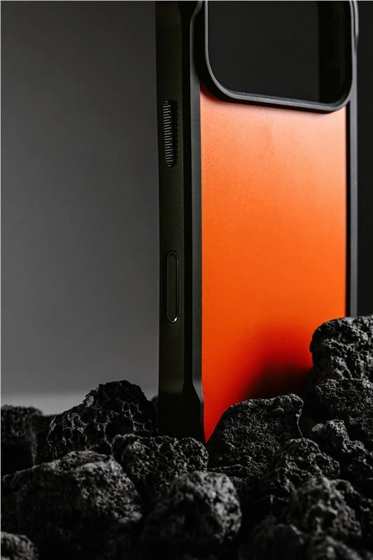 Nomad Rugged dėklas, ultra oranžinis – iPhone 17 Pro