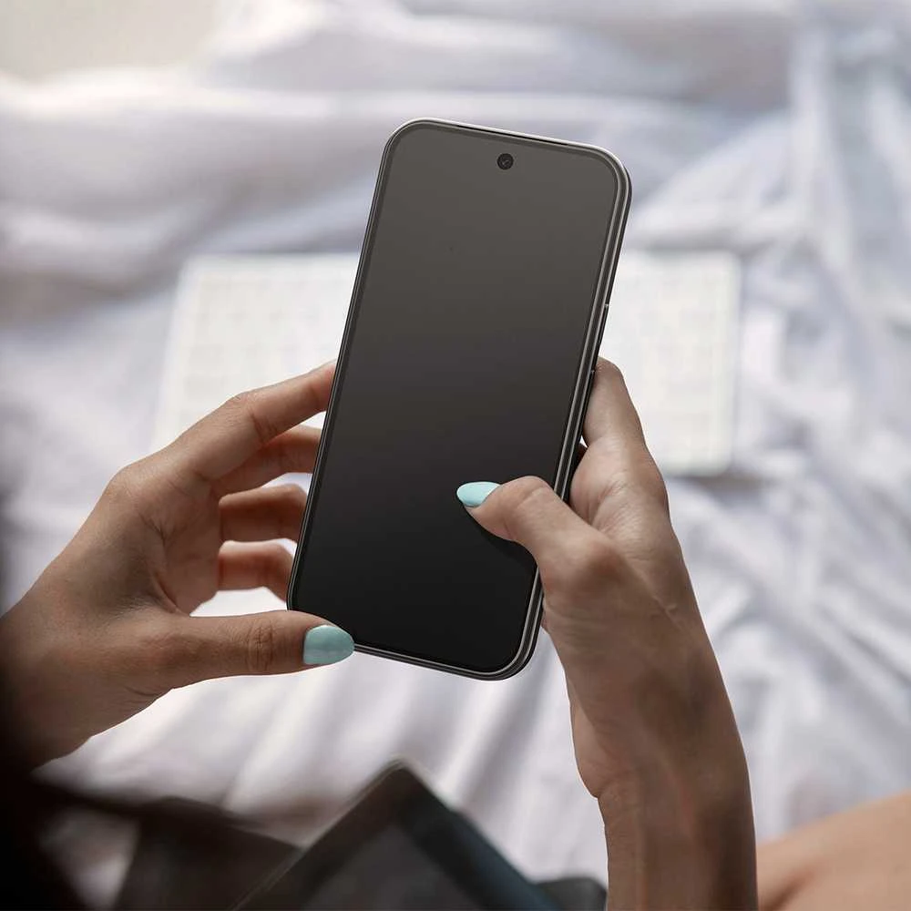 „Spigen Glas.tR EZ Fit Pro 2“ grūdinto stiklo ekrano apsauga, skirta „Google Pixel 10A“.