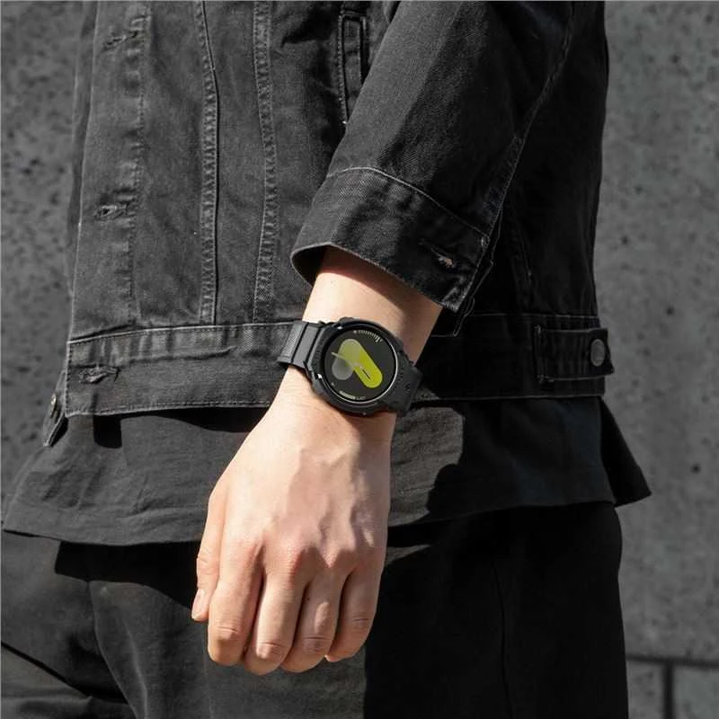 „Spigen Rugged Armor Pro“, matinis juodas - „Galaxy Watch 8“ (44 mm)