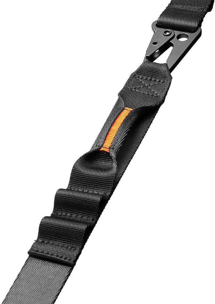 Spigen DA30M Universal Lanyard Strap Crossbody juodos spalvos