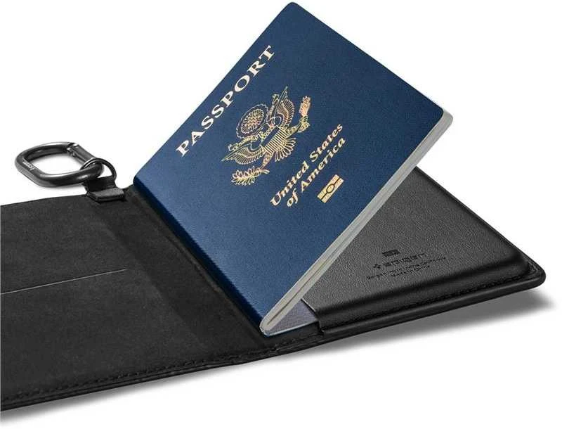 Spigen Universal Passport Holder
