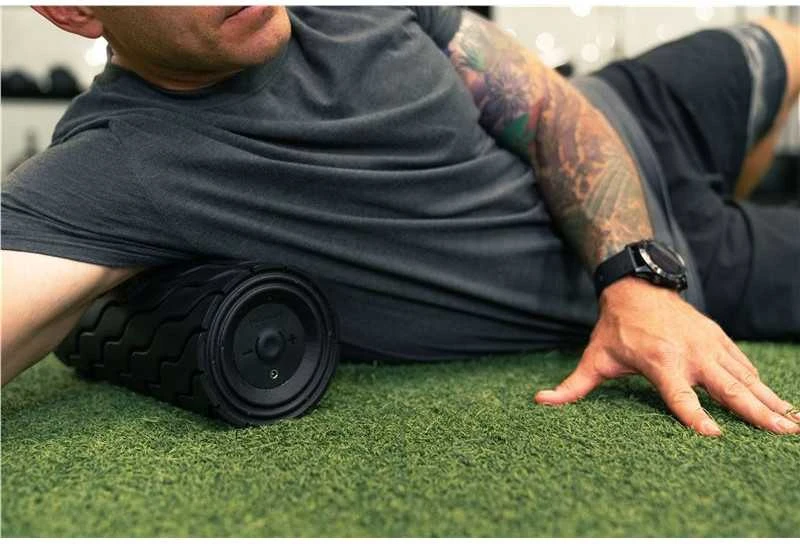 Masažinis išmanusis volas Therabody Wave Roller