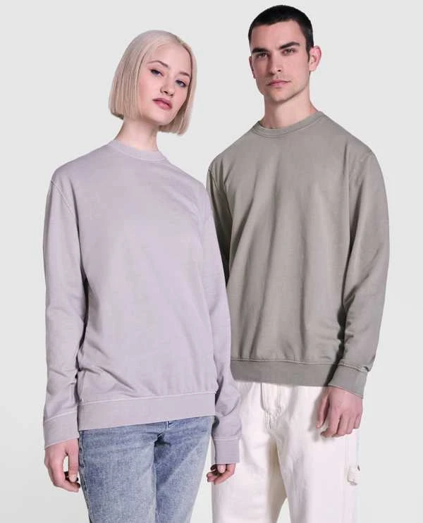 Roly Unisex džemperis su apvalia apykakle iš 100% medvilnės JAYA Šviesios chakio spalvos plaušta