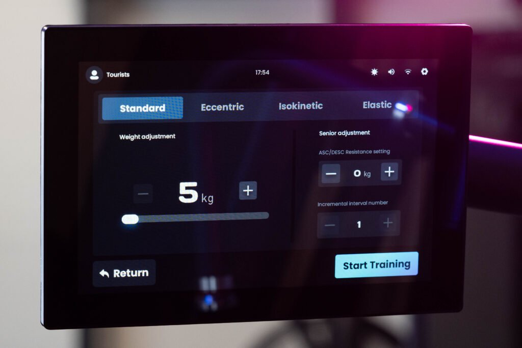 Evolve Digital Strength Series selektorizuotas pečių preso treniruoklis (DS-403) aprašymas - Prekės nuotrauka