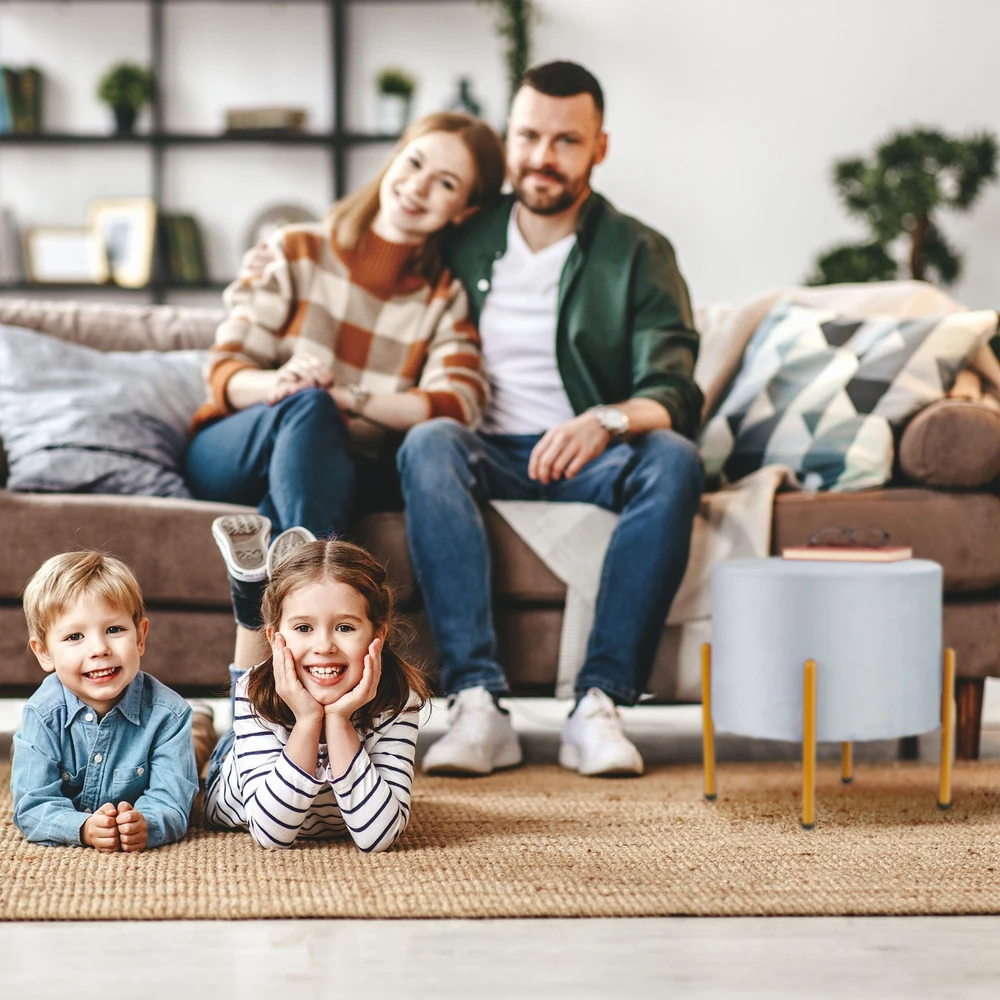 Relaxdays Aksominis pufas su 4 metalinėmis kojelėmis