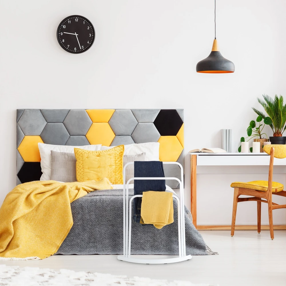 Relaxdays Baltas metalinis pastatomas rankšluosčių laikiklis