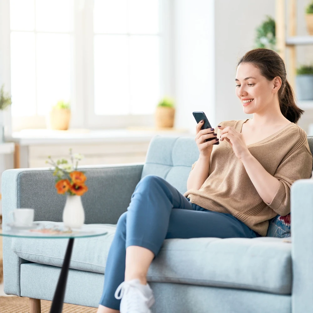 Relaxdays Juodas stiklinis šoninis staliukas