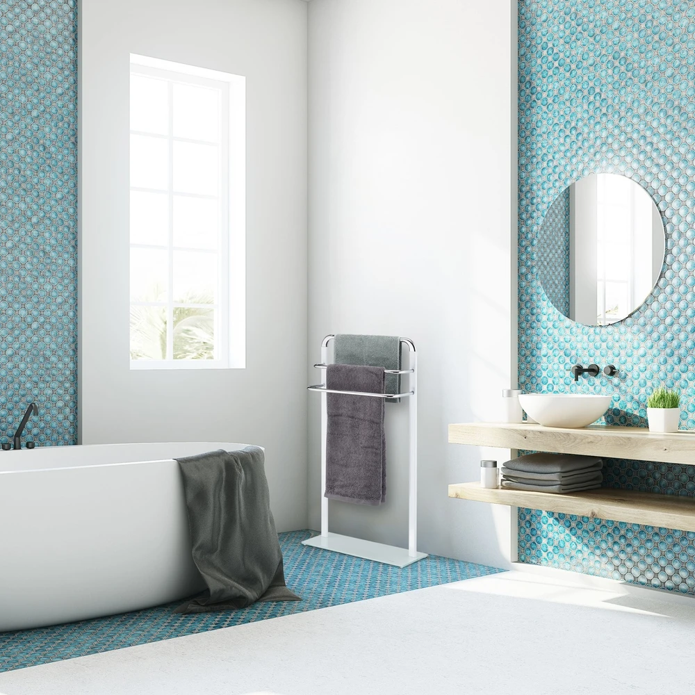 Relaxdays Matinio stiklo ir chromo rankšluosčių stovas