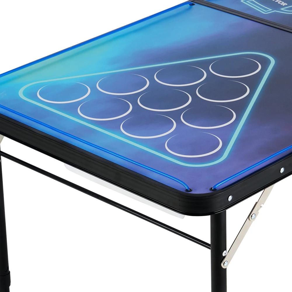 Nešiojamas 2,4 m beer pong stalas su LED
